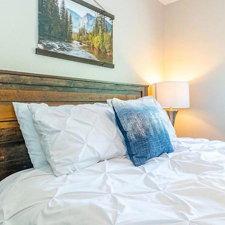 Mystic Mountain Villa, 14 Miles From Yosemite 오크허스트 외부 사진