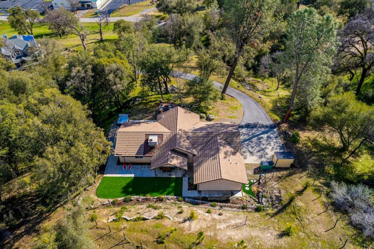 Mystic Mountain Villa, 14 Miles From Yosemite 오크허스트 외부 사진