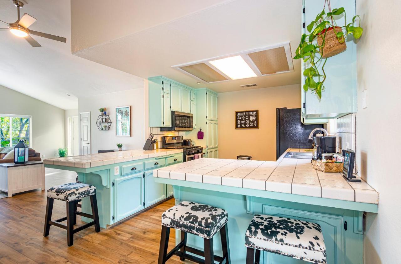 Mystic Mountain Villa, 14 Miles From Yosemite 오크허스트 외부 사진